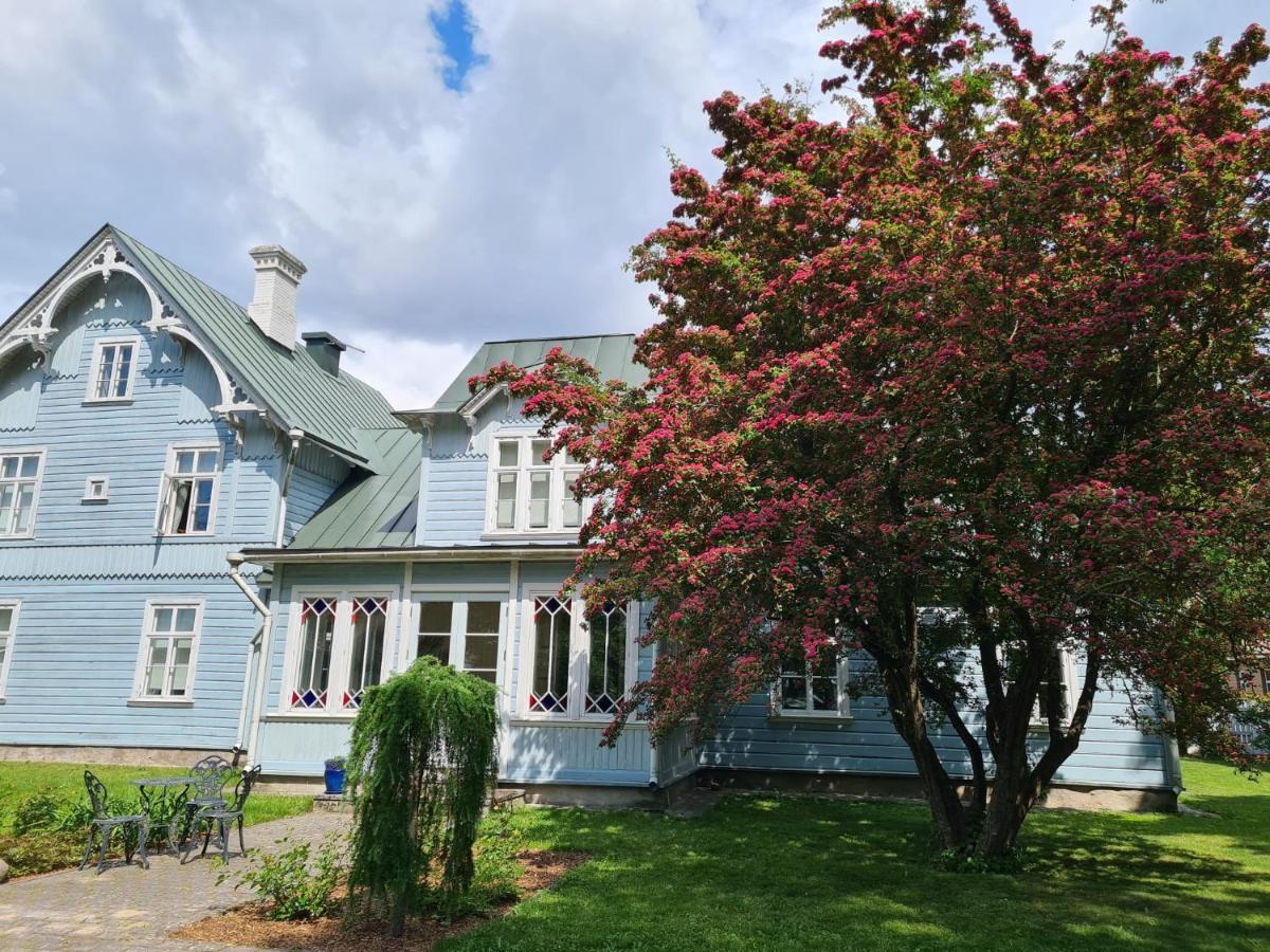 Lahe Guesthouse Haapsalu Buitenkant foto