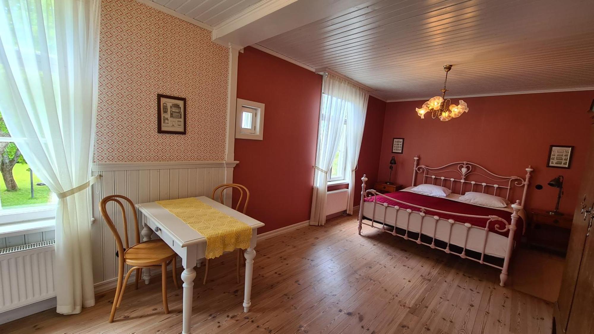 Lahe Guesthouse Haapsalu Buitenkant foto